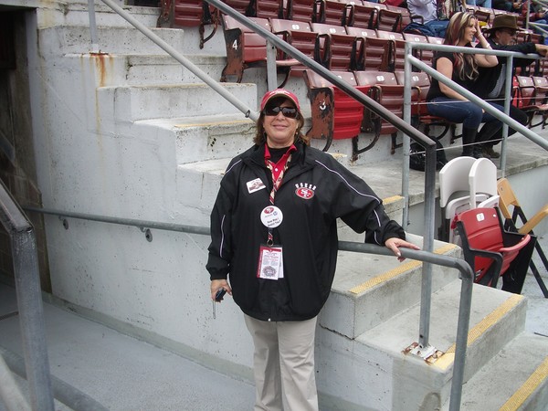 Our favorite usher Joann shows us to our seats.
