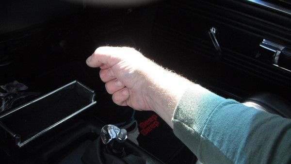 shifter for road runner 022