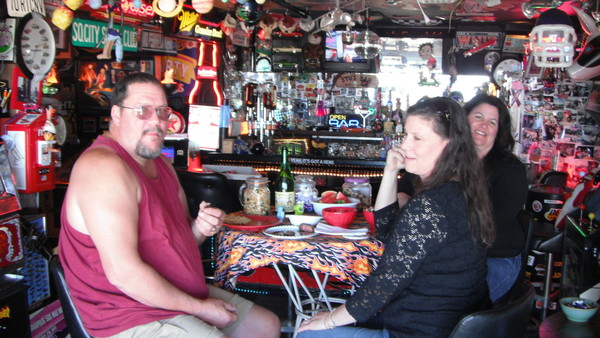 The Minetree's from Lebanon, Pa. stop by for lunch and to see the MPM clubhouse.