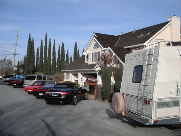 Let's go hang out and watch the game at Rich and Joyce's 2012 Superbowl party!!