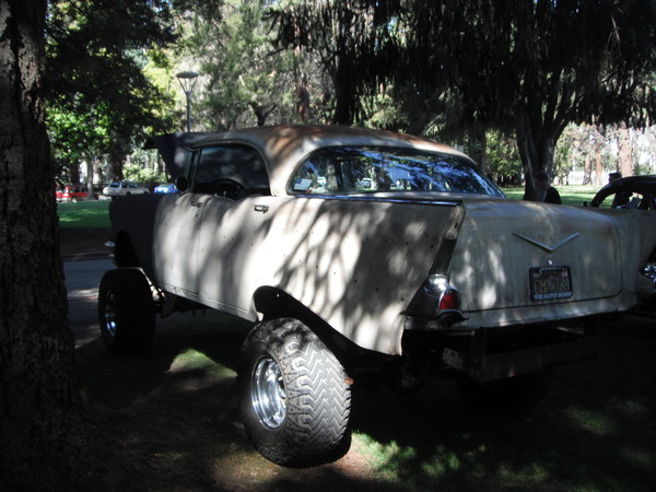 Cars in the park 2012 031