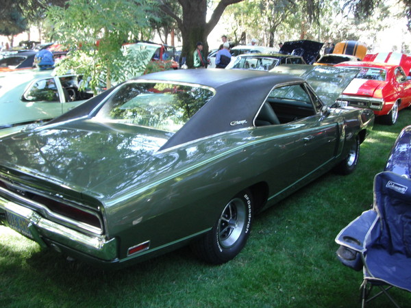 Cars in the park 2012 044