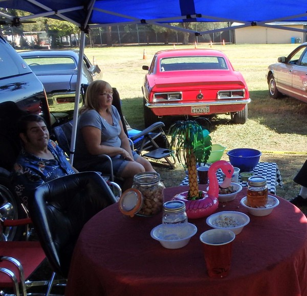 The first guests show up for this weekends fun!