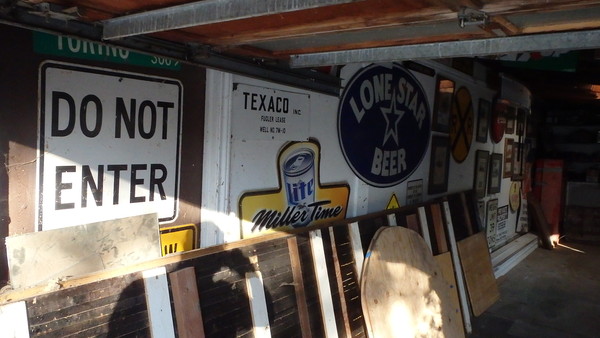 cool garage 016