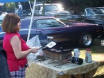 Chef Cindy lends a hand.