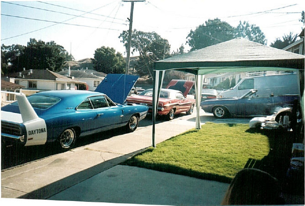 Lots of cool Mopars to be seen
